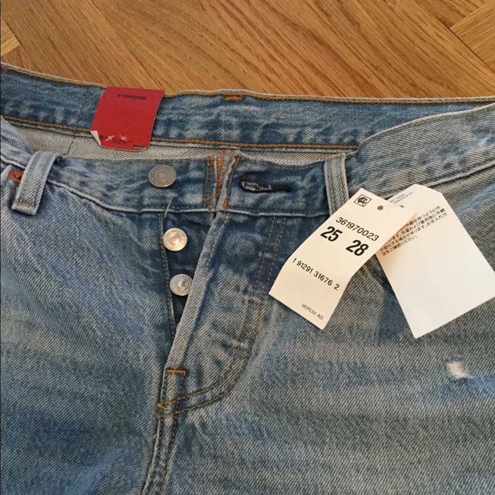 Levi’s 501 Taper Button-Fly So Called Life Wash - Picture 5 of 7